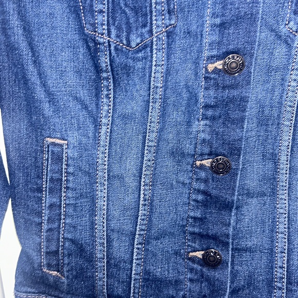 Jean Jacket - Picture 4 of 7